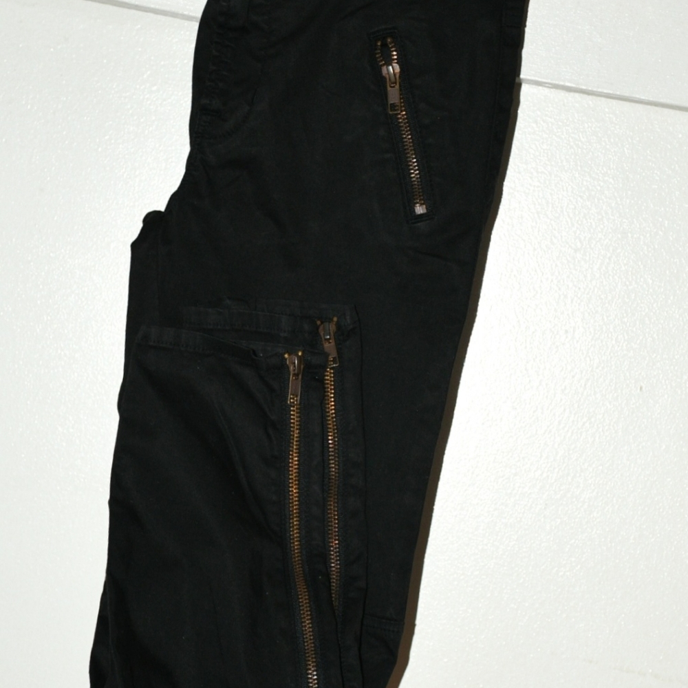 Moto style pants with zippers - Picture 2 of 3